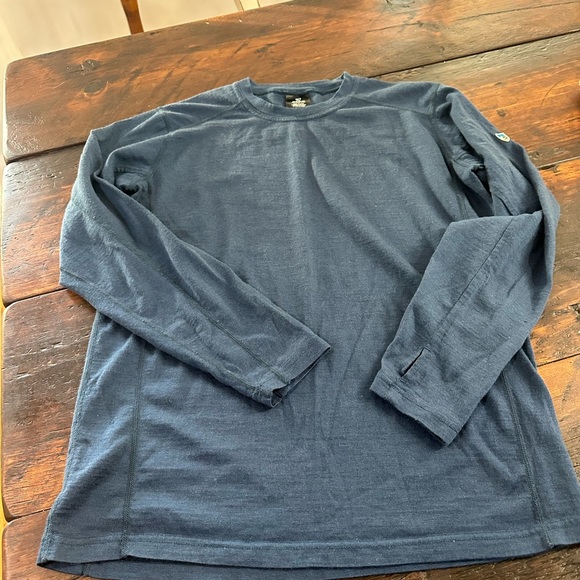 Men’s Kuhl long sleeve, small - Picture 1 of 4